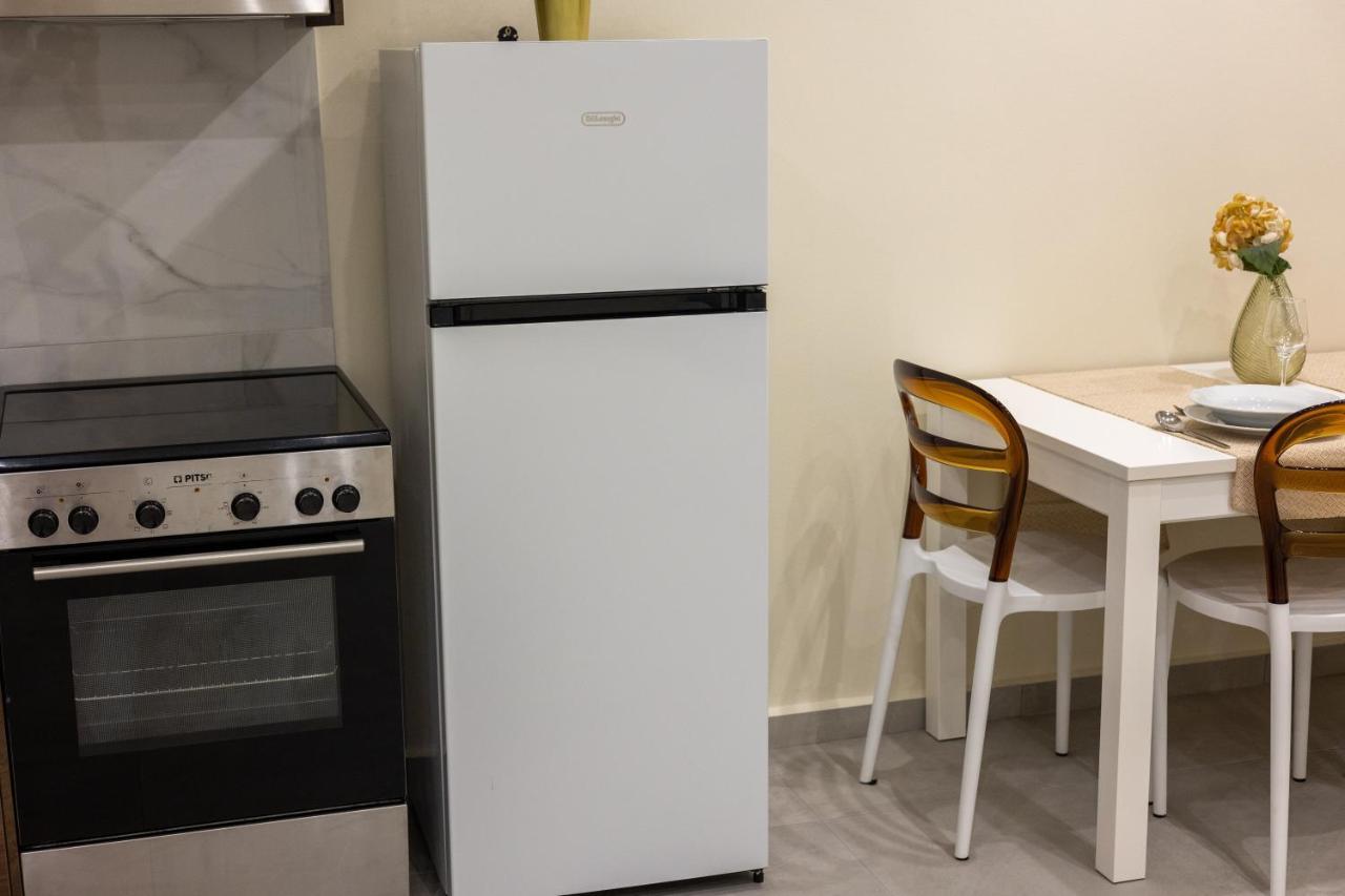 Adriana Apartment Agia Marina 外观 照片