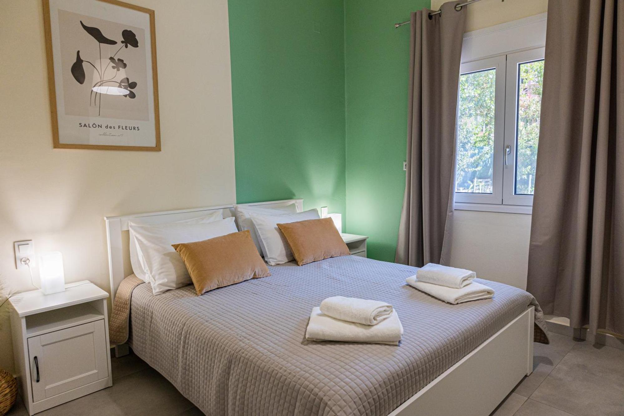 Adriana Apartment Agia Marina 外观 照片