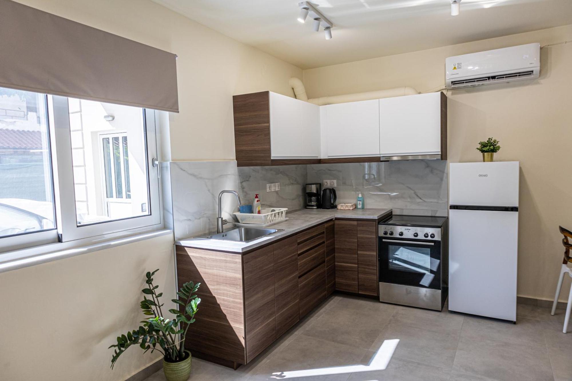 Adriana Apartment Agia Marina 外观 照片