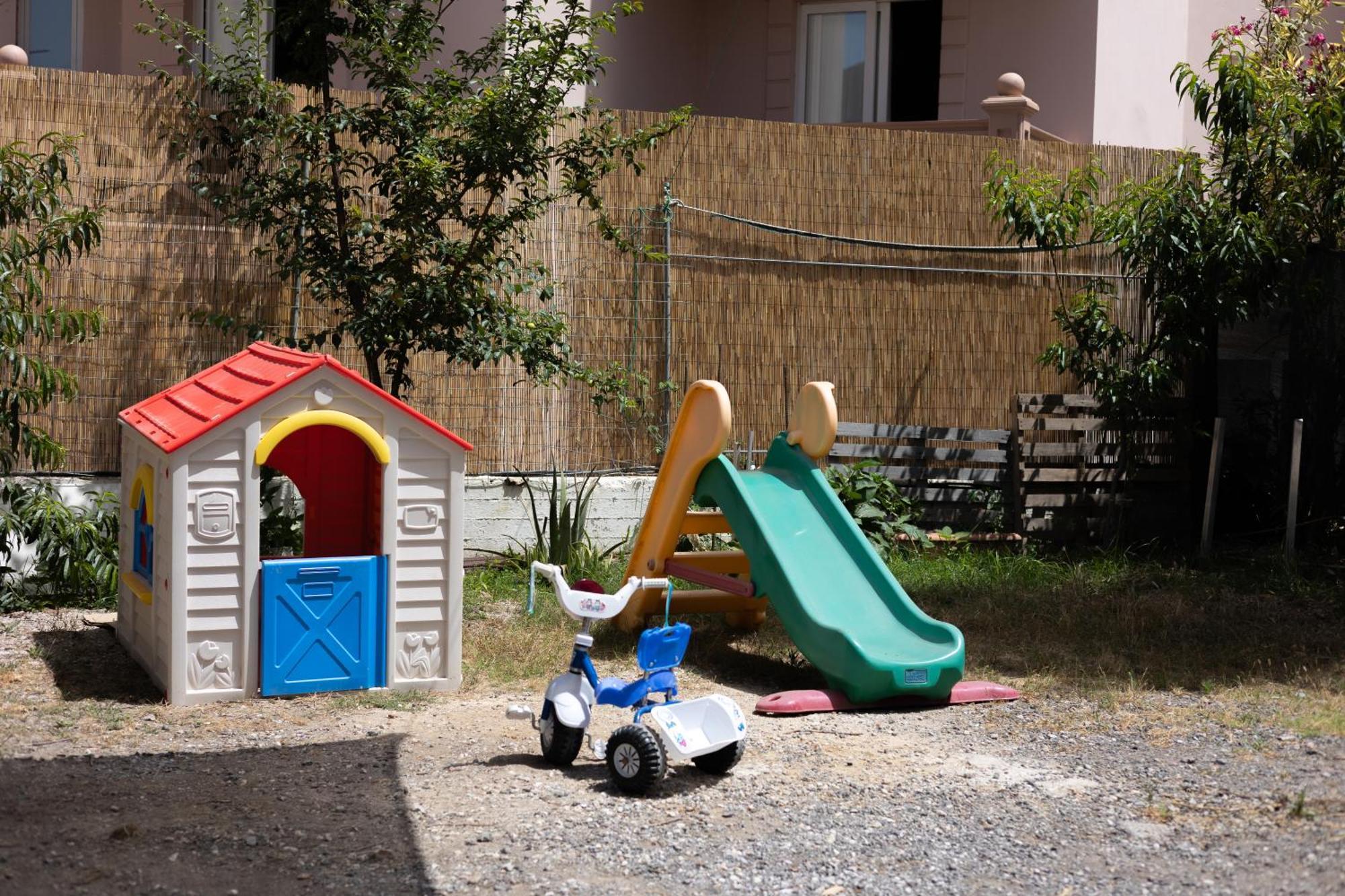 Adriana Apartment Agia Marina 外观 照片
